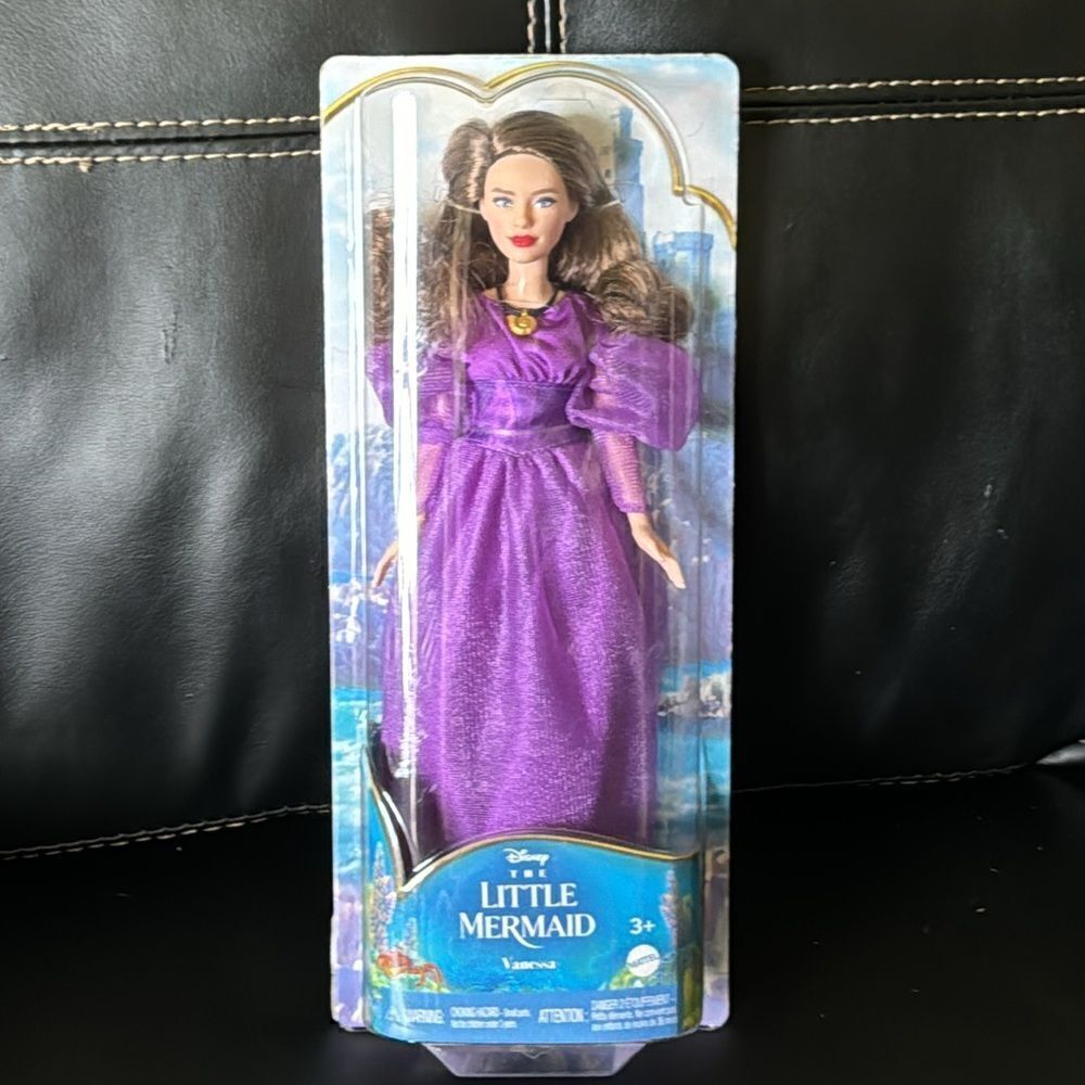 Disney's the Little mermaid Vanessa doll - Picture 4 of 5